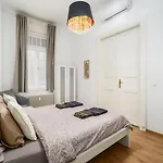 New Ultra-central Design דירה בודפשט