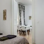 New Ultra-central Design * בודפשט