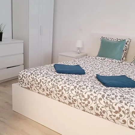 Apartment New Ultra-central Design