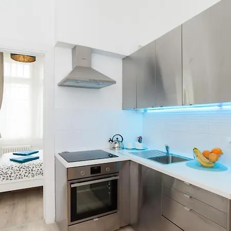 New Ultra-central Design Budapest