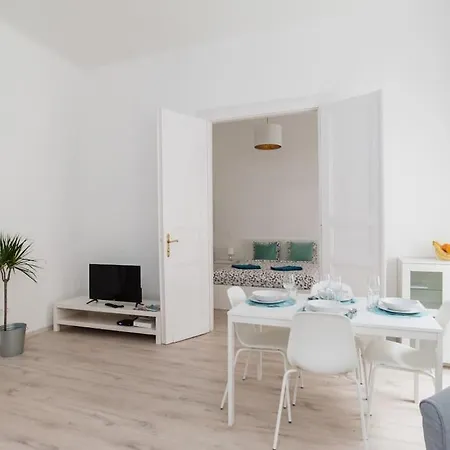 New Ultra-central Design Budapest