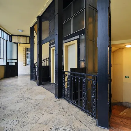 New Ultra-central Design Budapest