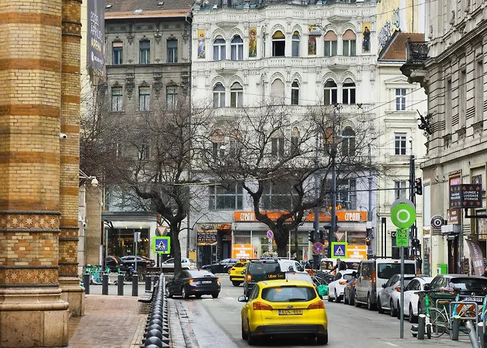 New Ultra-central Design * Budapešť