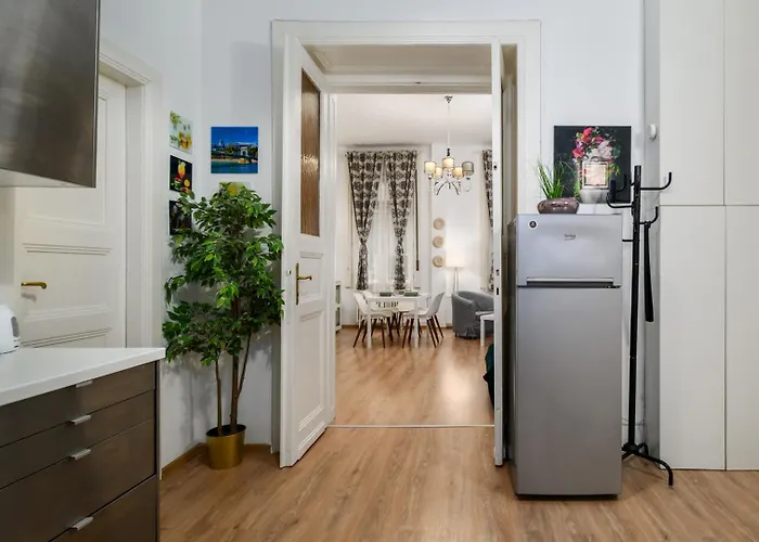 Apartment New Ultra-central Design