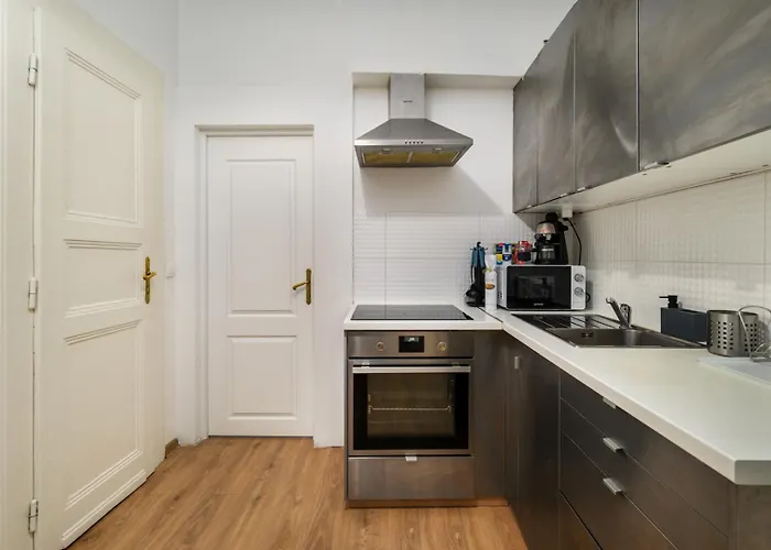 New Ultra-central Design Budapest